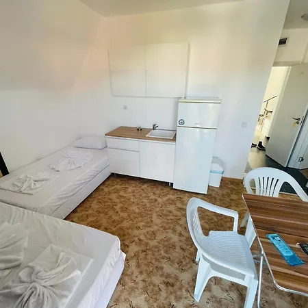 Апартамент Apartments Lozenets Лозенец