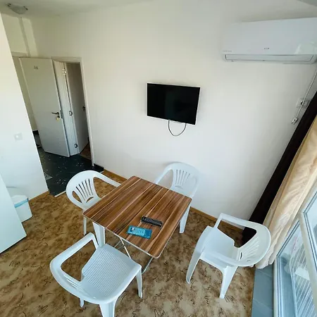 Апартамент Apartments Lozenets