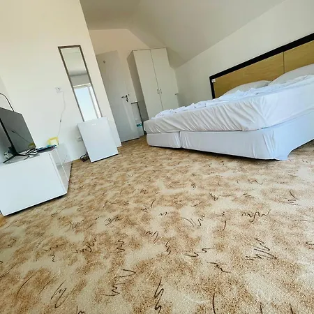 Apartments Lozenets Апартамент *