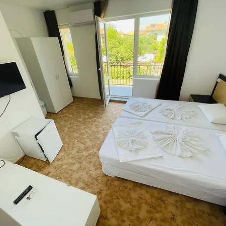 Апартамент Apartments Lozenets *