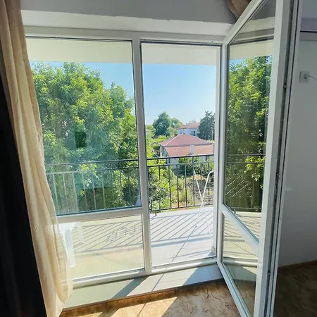 Apartments Lozenets Апартамент *