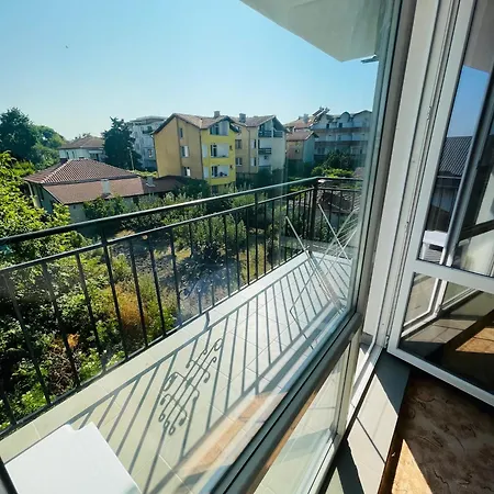 Апартамент Apartments Lozenets Лозенец
